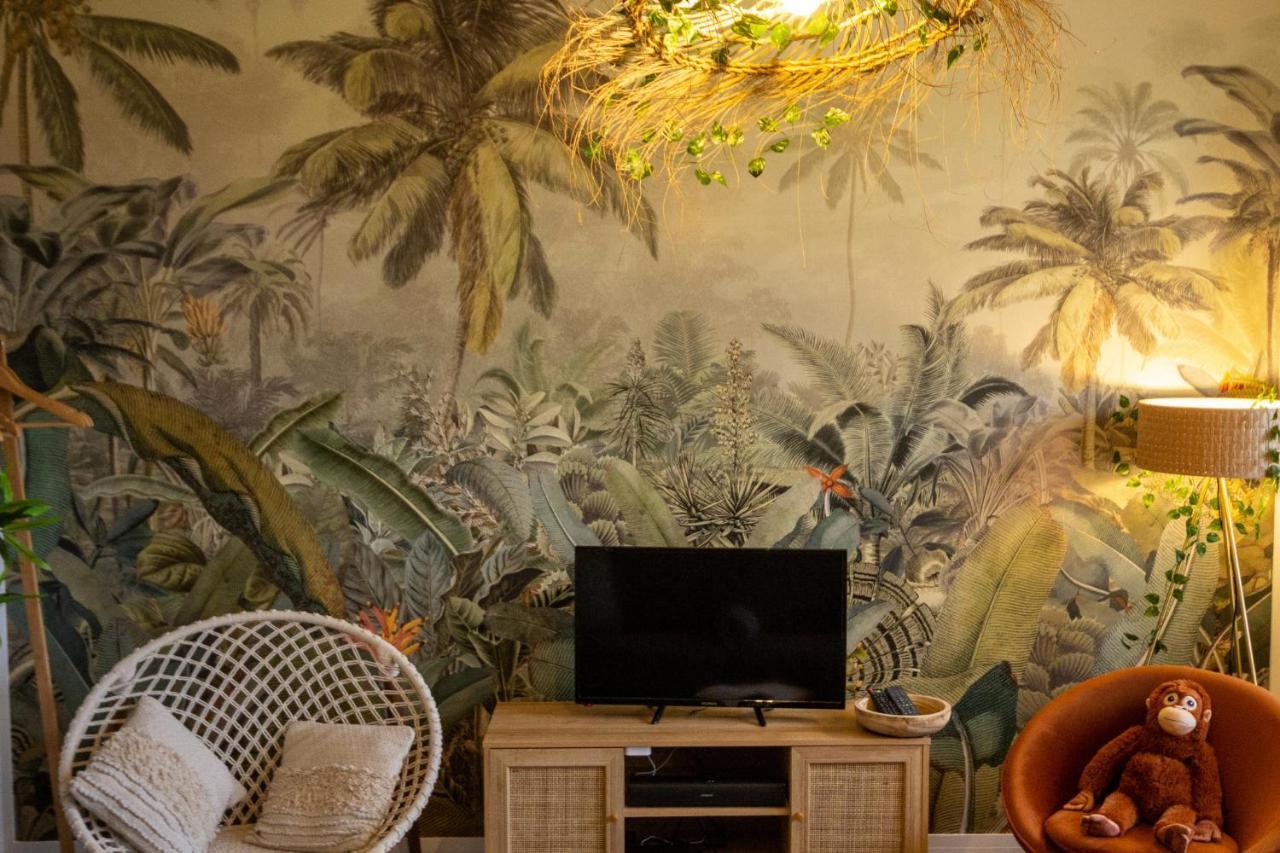 Suite Jungle - Jardin, Netflix Et Parking - Le Manoir Aux Pommes Orbec Bagian luar foto