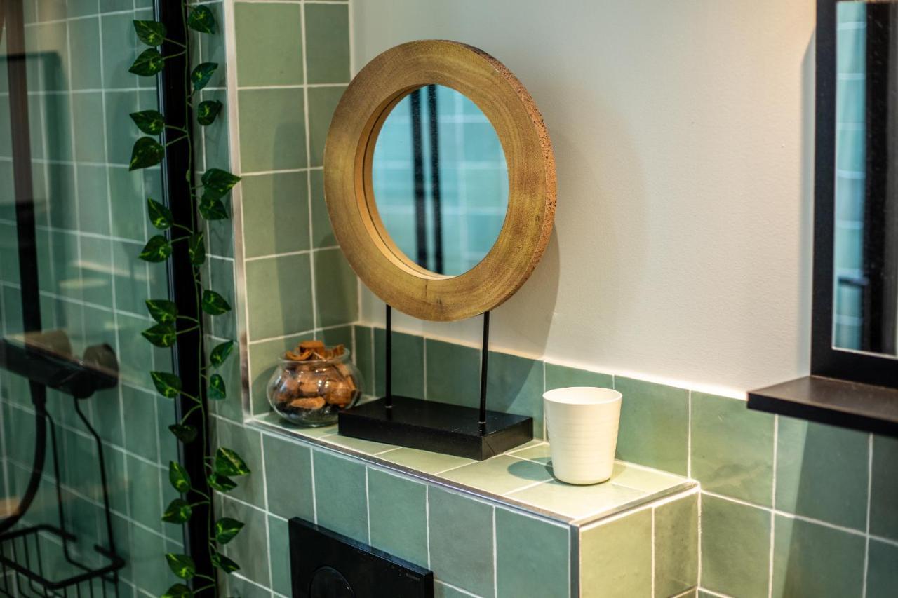 Suite Jungle - Jardin, Netflix Et Parking - Le Manoir Aux Pommes Orbec Bagian luar foto