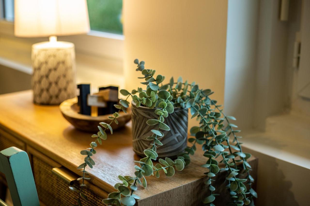 Suite Jungle - Jardin, Netflix Et Parking - Le Manoir Aux Pommes Orbec Bagian luar foto